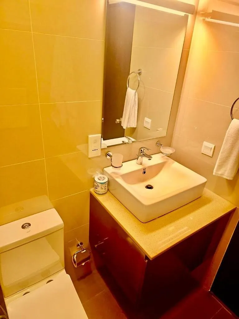 Ferienwohnung Ocean Breeze Pearl Negombo Apartment